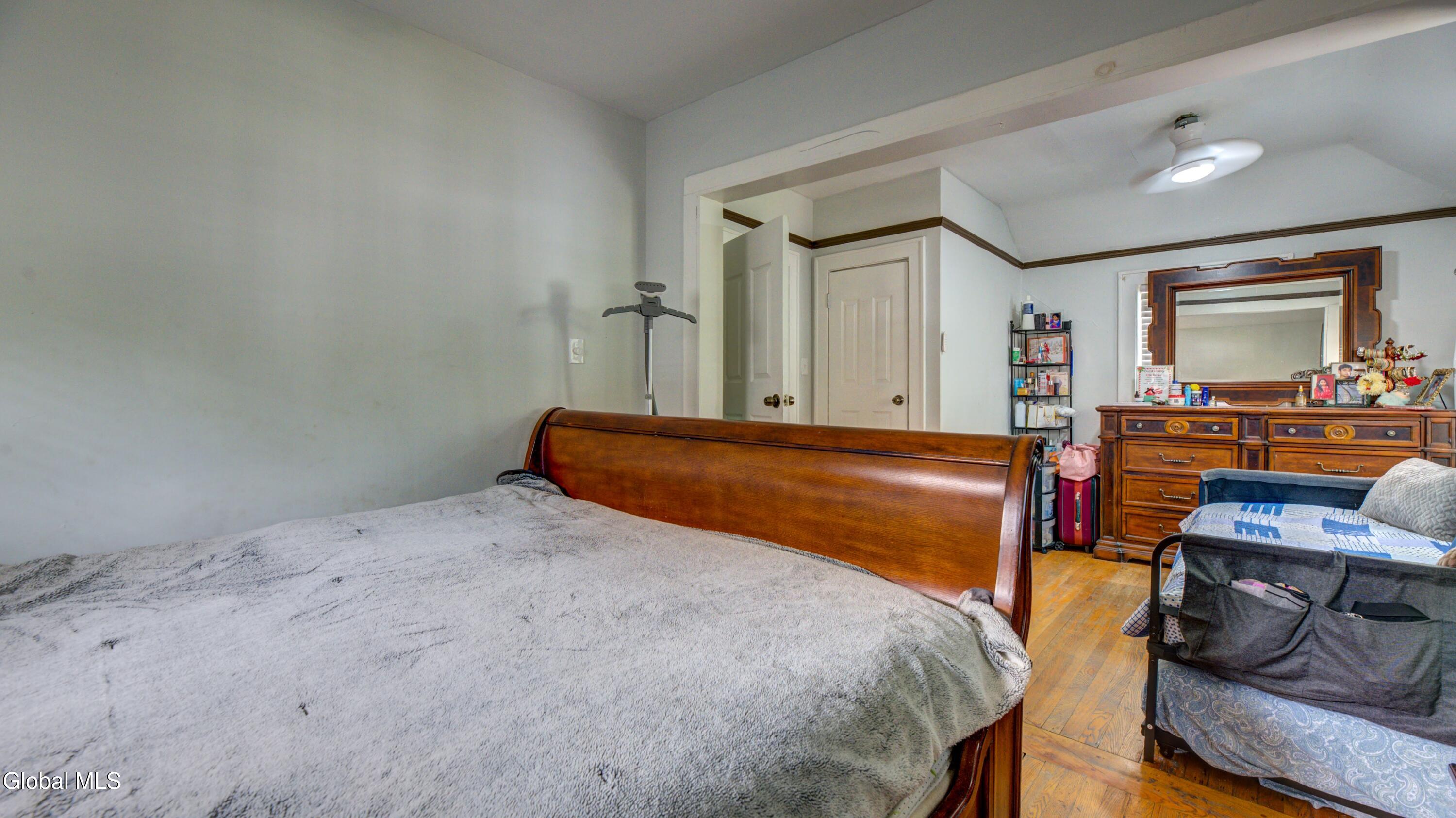 892 Warren Street Albany NY 12208