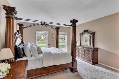 26 Timberwick Drive Halfmoon NY 12065