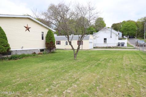 11 East Street Schaghticoke NY 12154