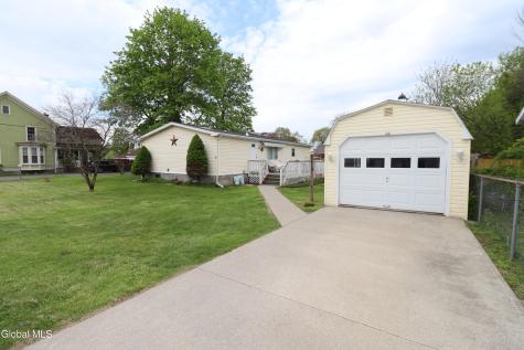11 East Street Schaghticoke NY 12154