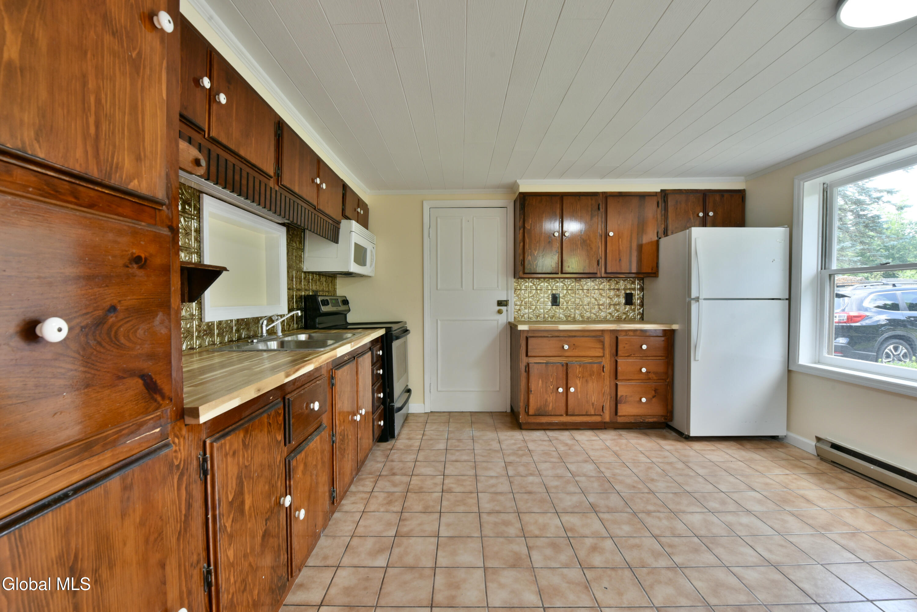 300 Vandenburgh Point Road Gloversville NY 12078