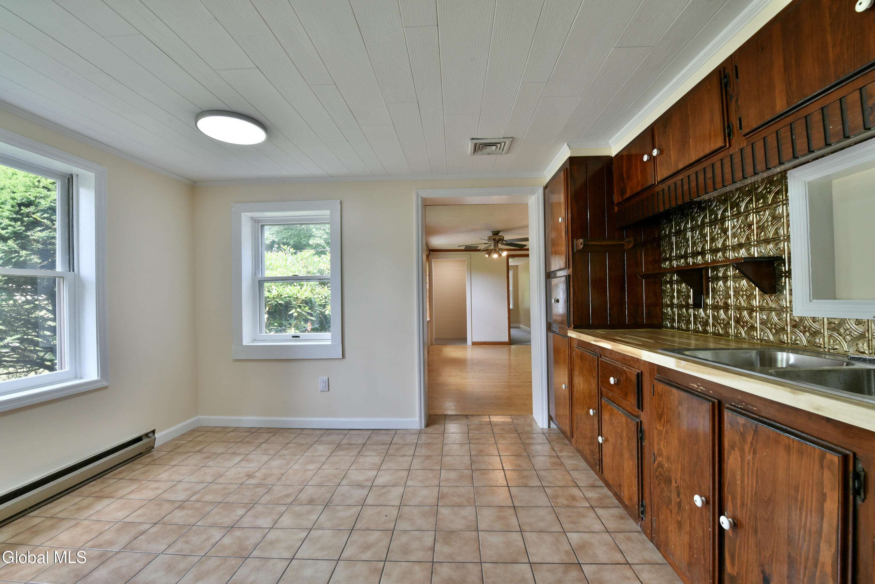 300 Vandenburgh Point Road Gloversville NY 12078