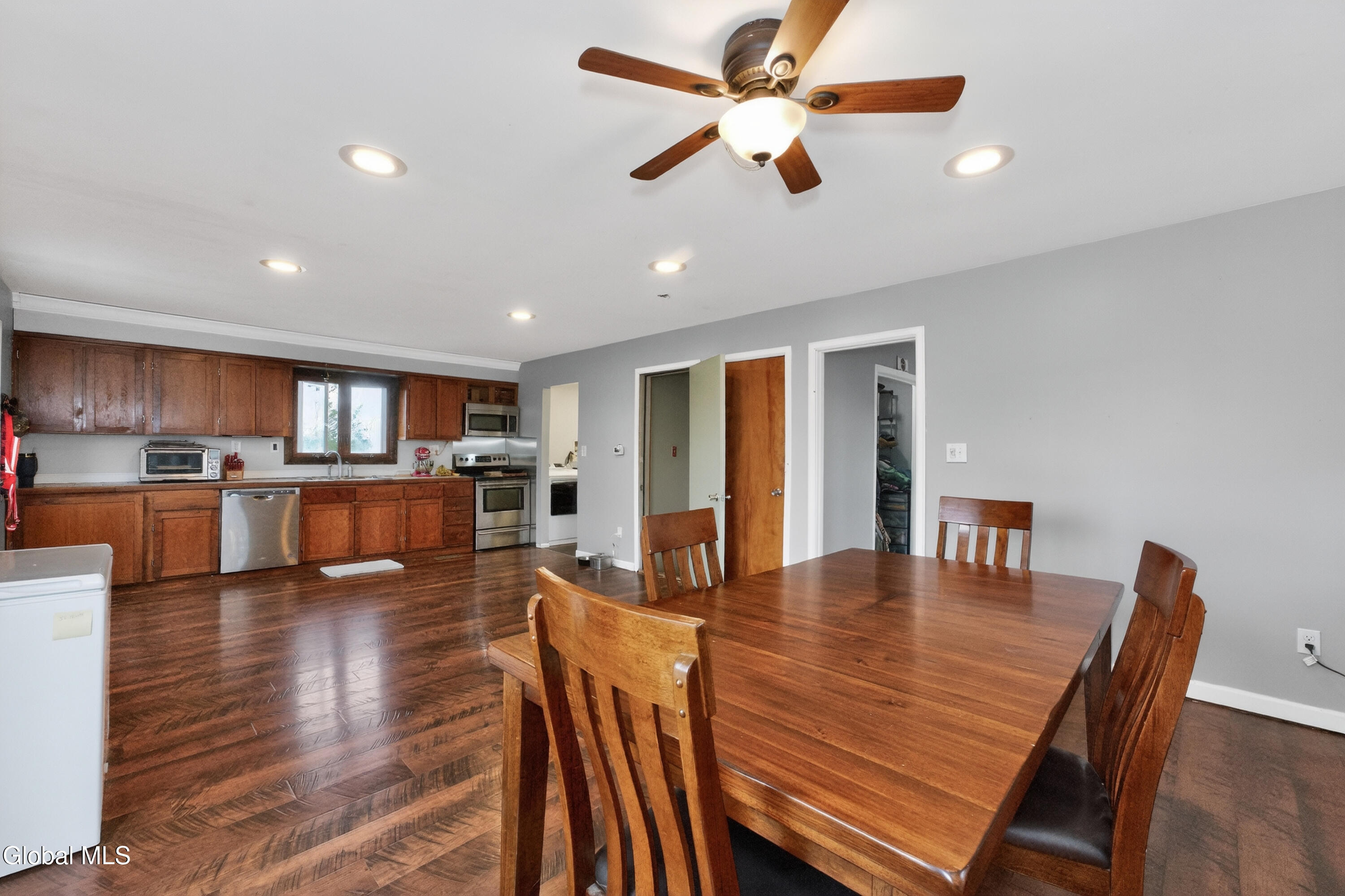 4123 County Route 21 Schodack Landing NY 12156