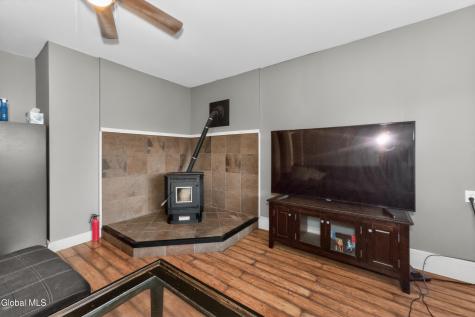 4123 County Route 21 Schodack Landing NY 12156