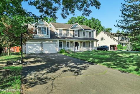 27 Torrey Pines Clifton Park NY 12065