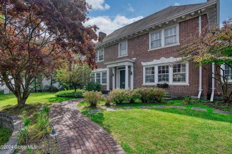 668 Western Avenue Albany NY 12203