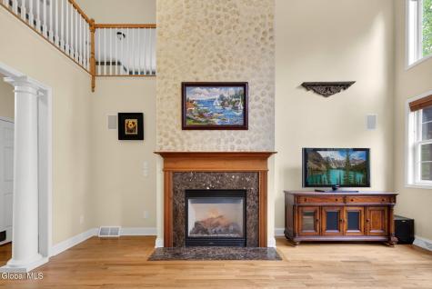 56 Jean Place Schenectady NY 12303