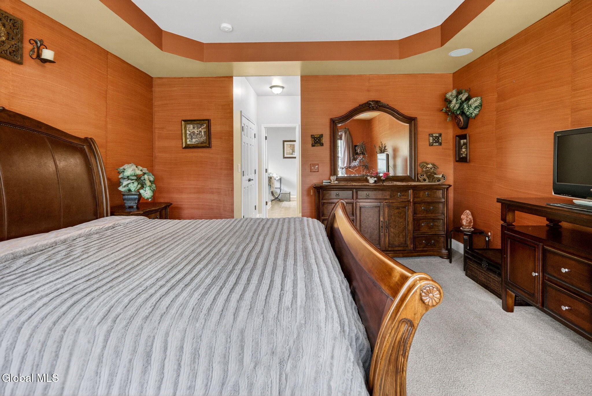 56 Jean Place Schenectady NY 12303