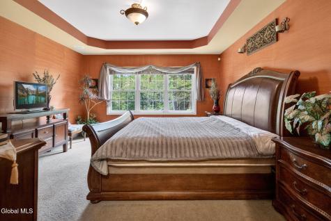 56 Jean Place Schenectady NY 12303
