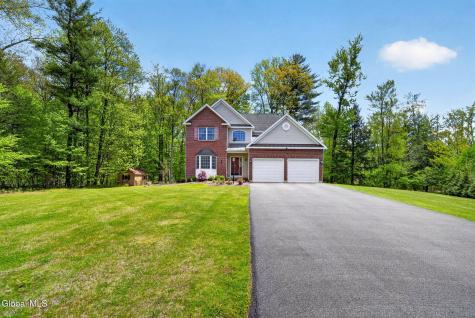56 Jean Place Schenectady NY 12303