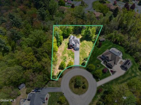 56 Jean Place Schenectady NY 12303