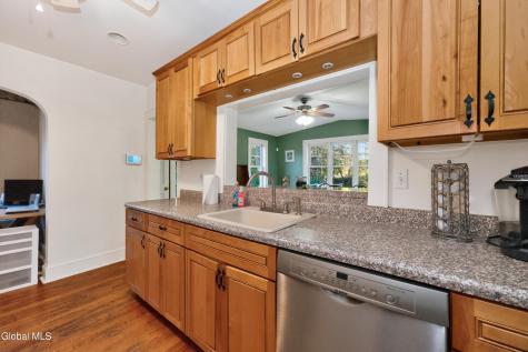 971 Riverview Road Niskayuna NY 12309