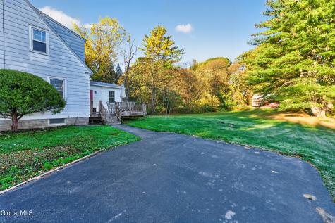 971 Riverview Road Niskayuna NY 12309