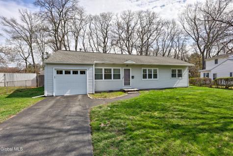 19 Stirrup Drive Colonie NY 12205