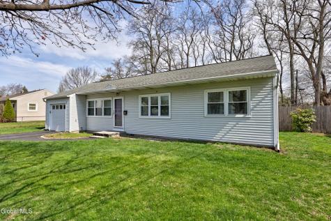 19 Stirrup Drive Colonie NY 12205