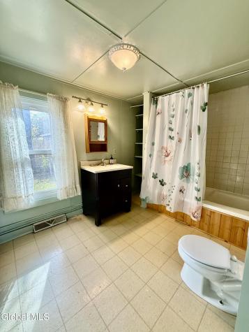 22 Crailo Lane Nassau NY 12123