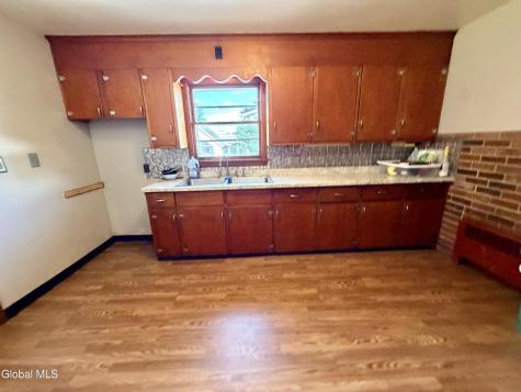 54 Tremont Avenue Amsterdam NY 12010