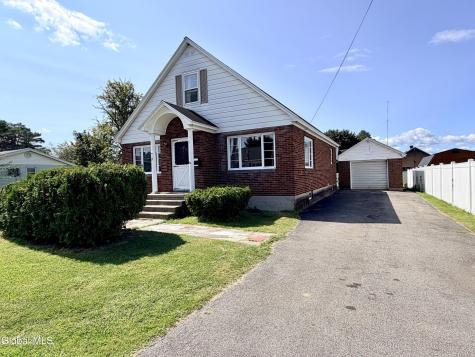 54 Tremont Avenue Amsterdam NY 12010