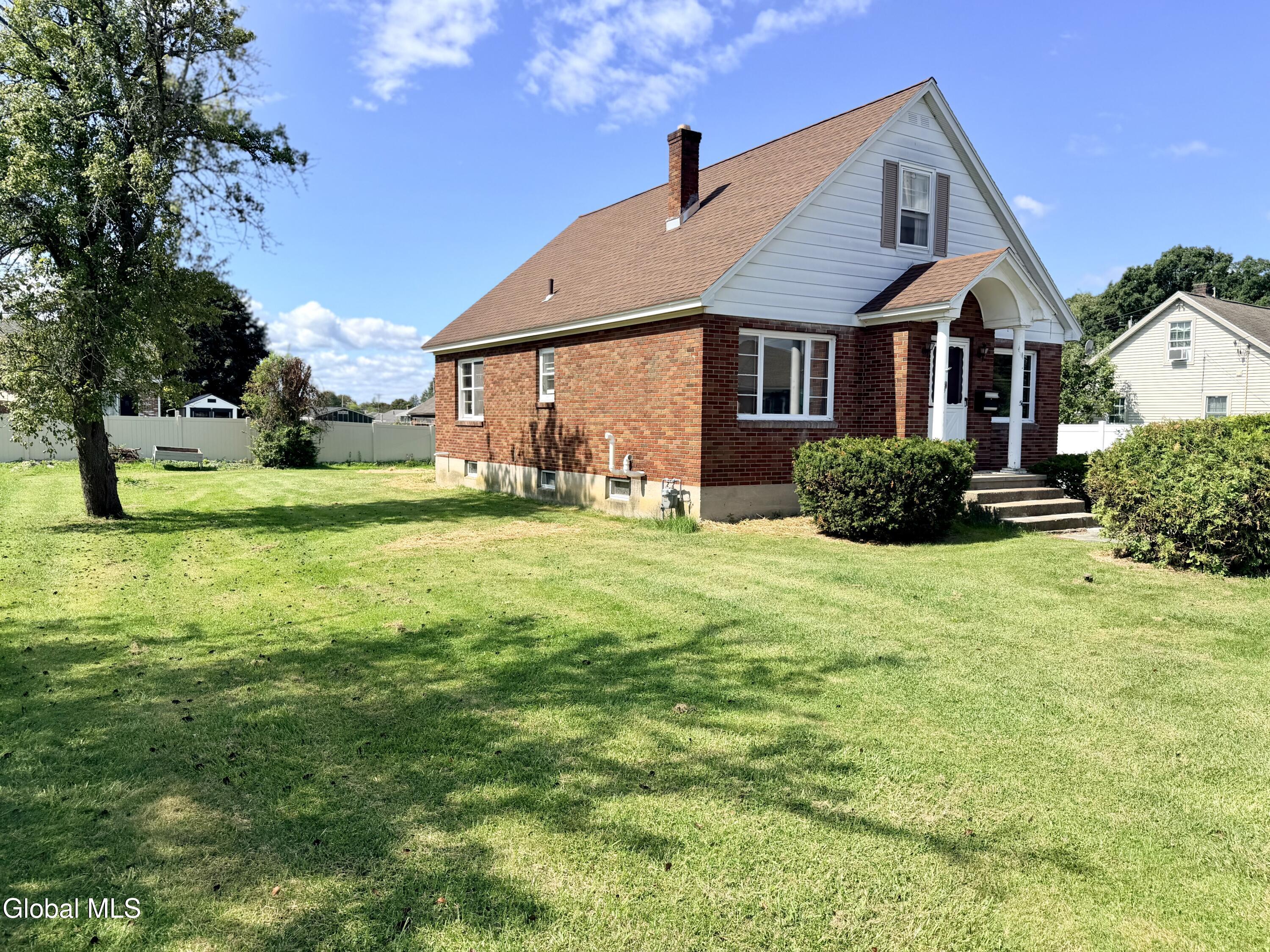 54 Tremont Avenue Amsterdam NY 12010