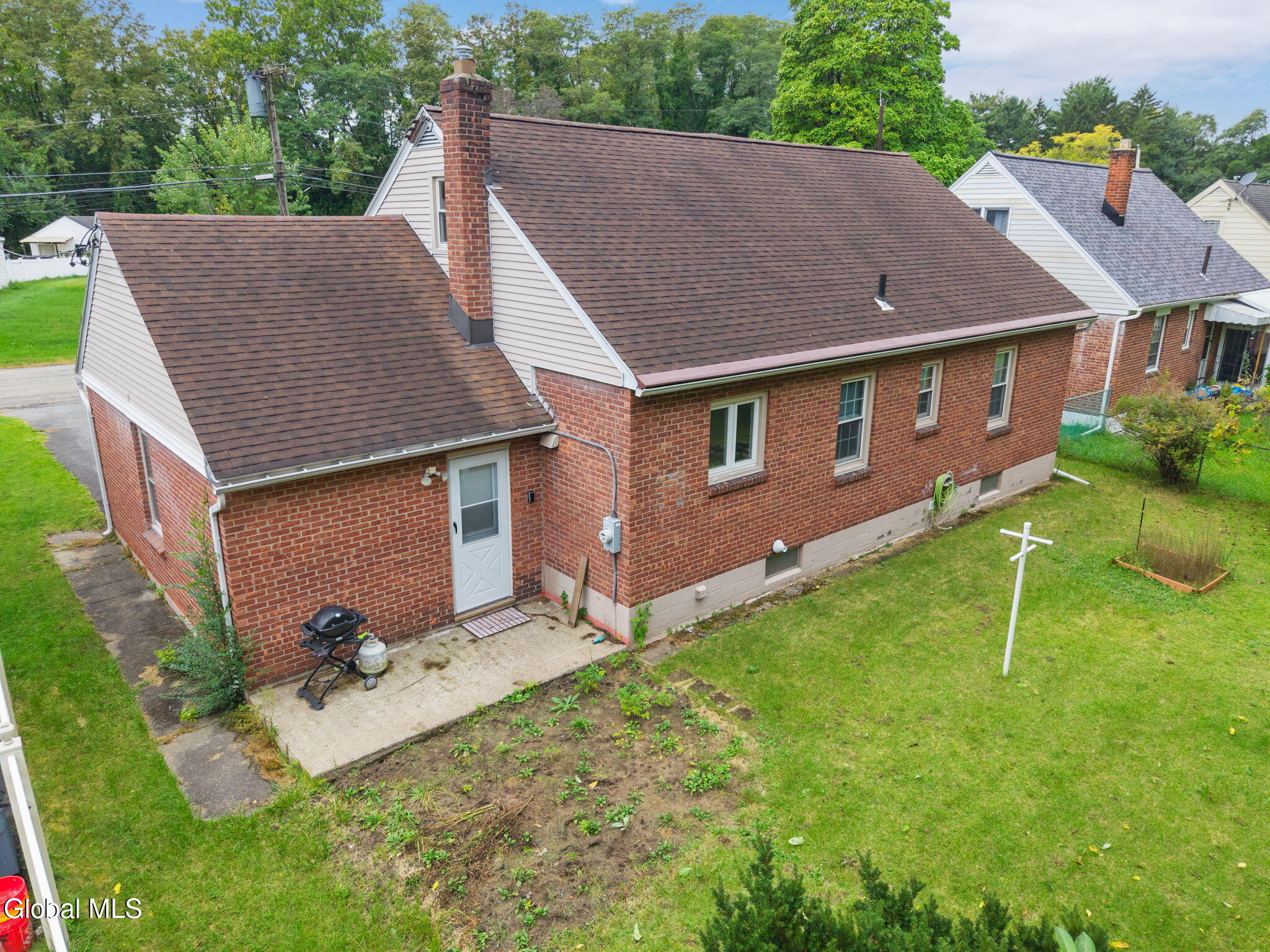 1319 Bradford Street Schenectady NY 12306