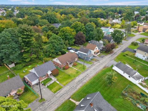 1319 Bradford Street Schenectady NY 12306