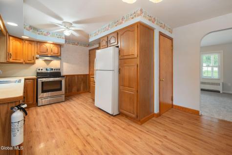 1319 Bradford Street Schenectady NY 12306