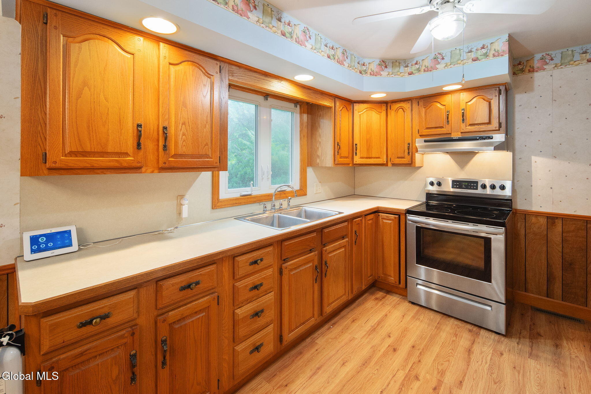 1319 Bradford Street Schenectady NY 12306
