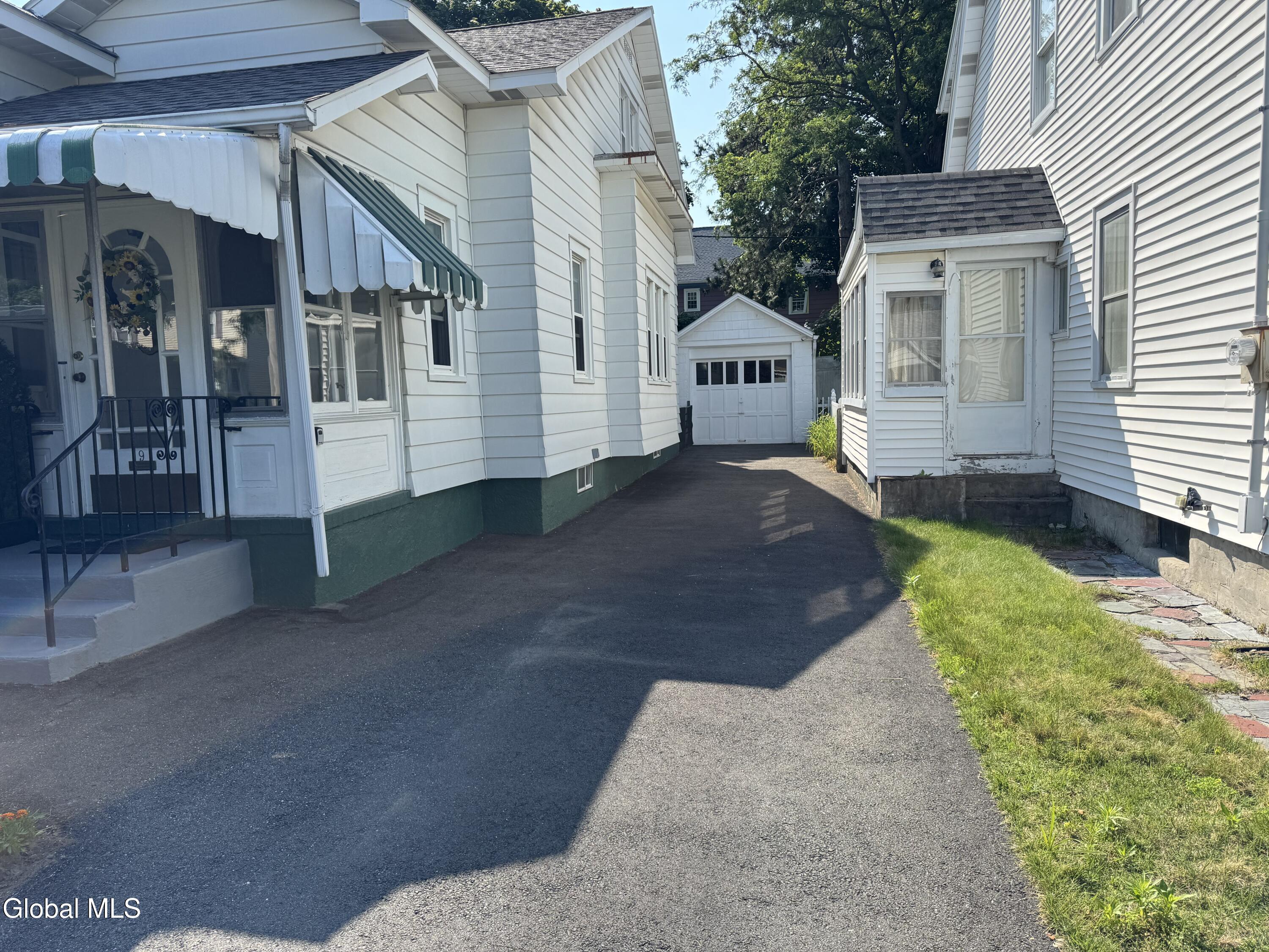 9 Buell Street Albany NY 12206