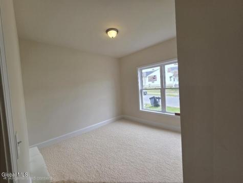 31 Harbor Lane Cohoes NY 12047
