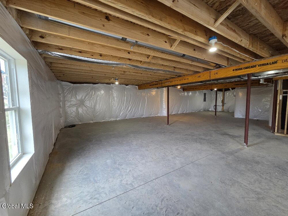 31 Harbor Lane Cohoes NY 12047