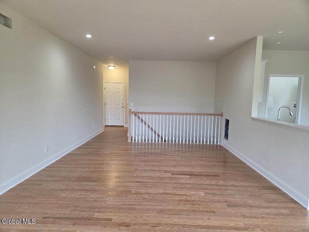 31 Harbor Lane Cohoes NY 12047