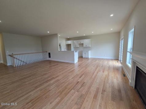31 Harbor Lane Cohoes NY 12047