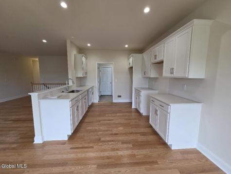 31 Harbor Lane Cohoes NY 12047