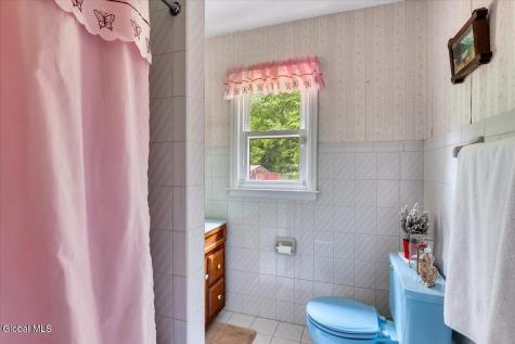 494 Elm Avenue Selkirk NY 12158