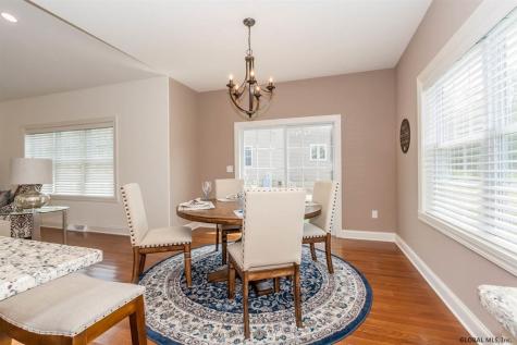 81 Lakepointe Way Saratoga Springs NY 12866