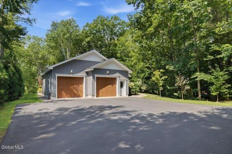 7 Thornapple Drive Gansevoort NY 12831
