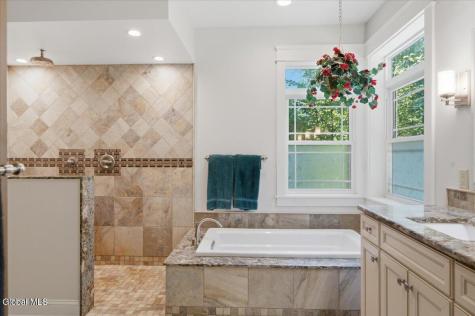 7 Thornapple Drive Gansevoort NY 12831