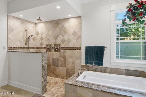 7 Thornapple Drive Gansevoort NY 12831
