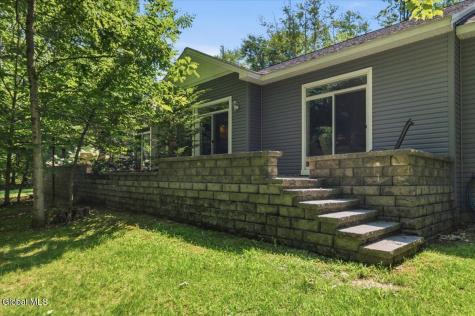 7 Thornapple Drive Gansevoort NY 12831