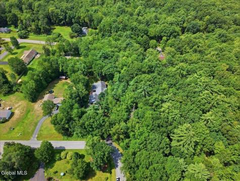 7 Thornapple Drive Gansevoort NY 12831