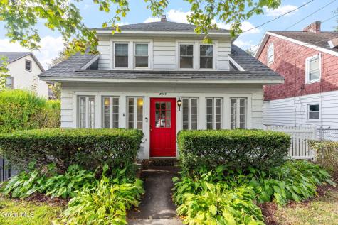 854 Park Avenue Albany NY 12208