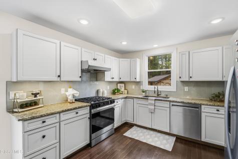 15 Werner Road Halfmoon NY 12065