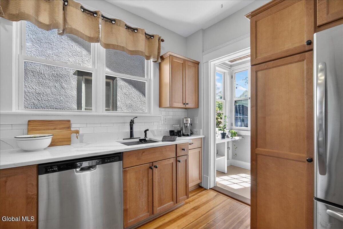 78 Grove Avenue Albany NY 12208