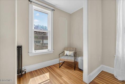 78 Grove Avenue Albany NY 12208