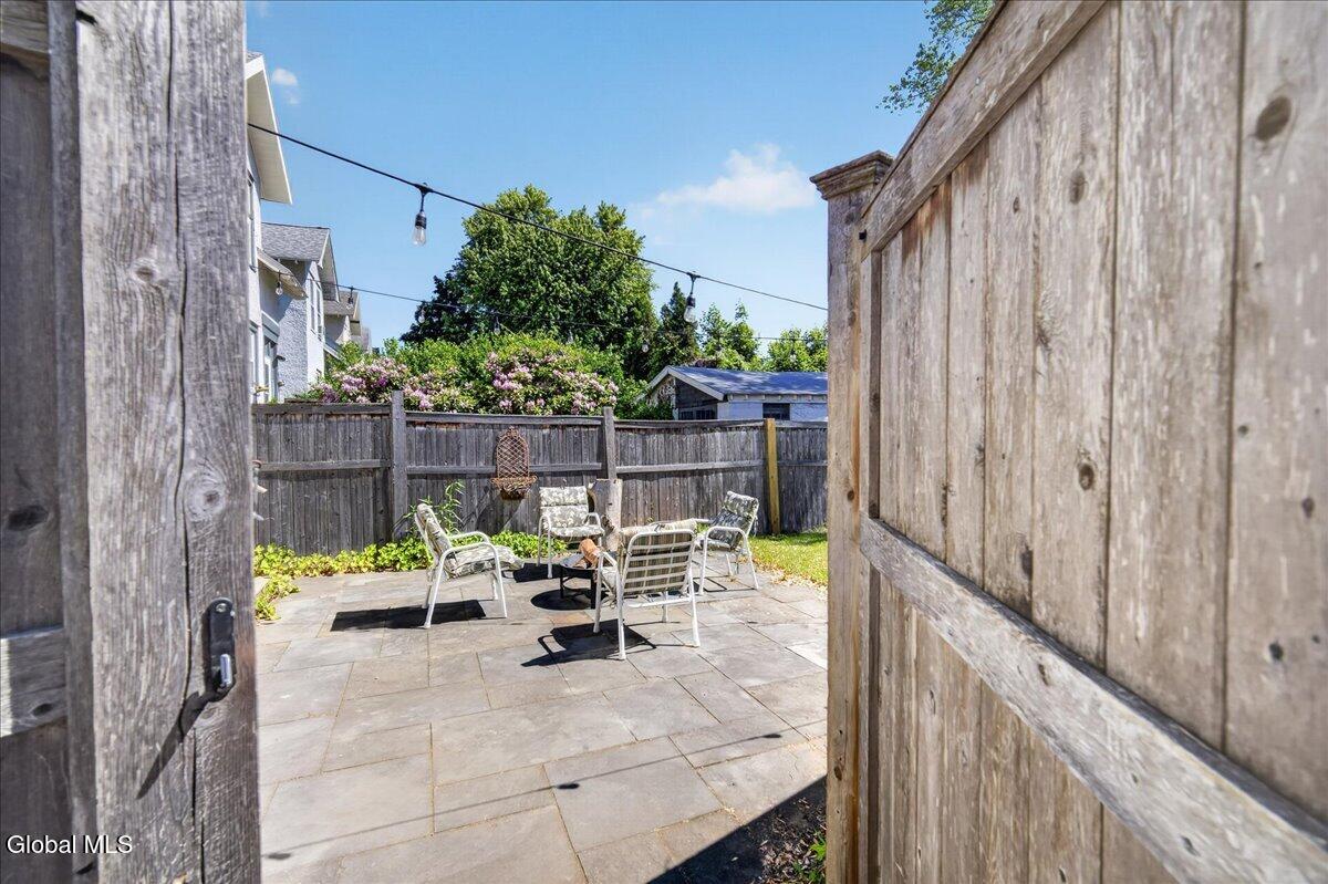 78 Grove Avenue Albany NY 12208