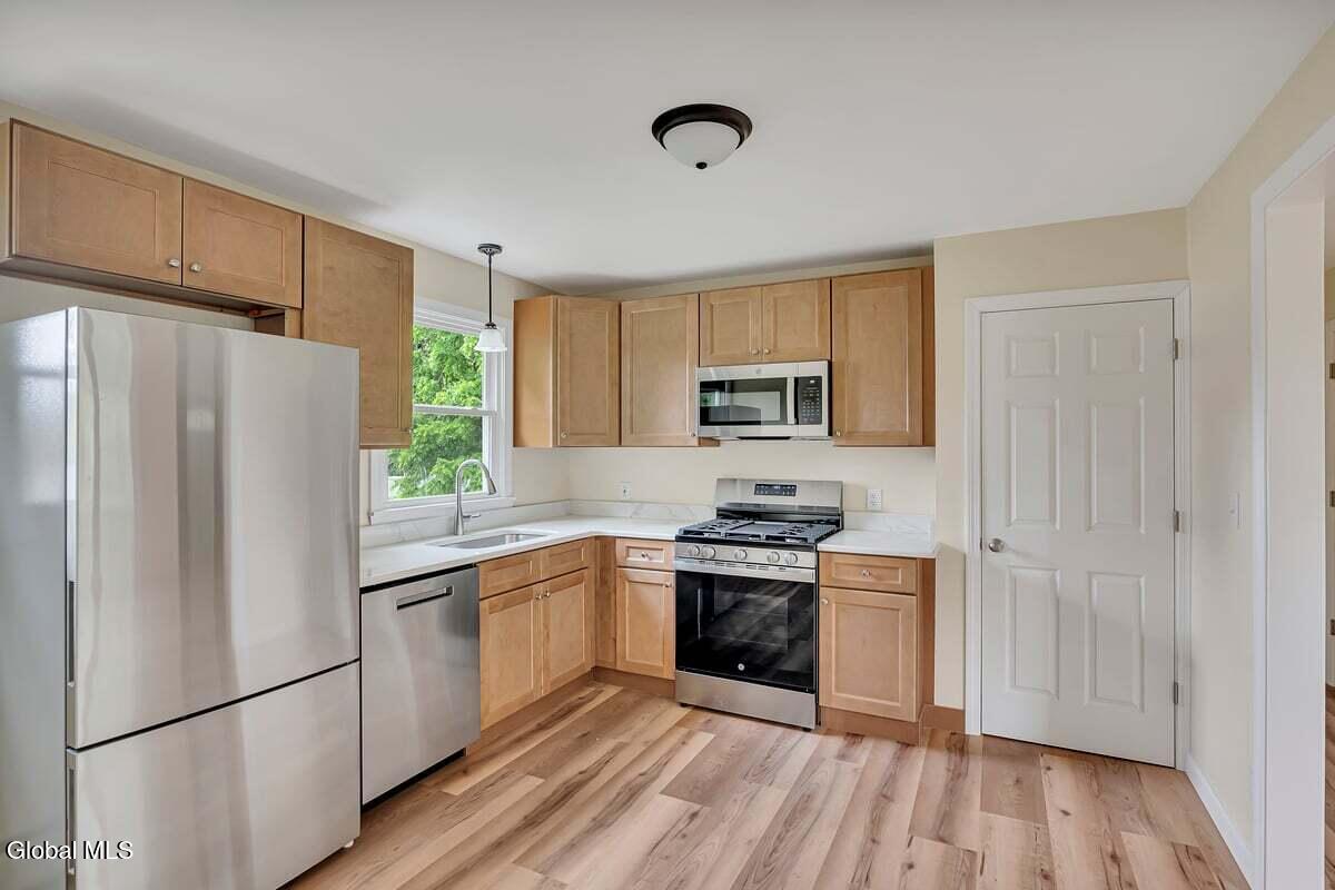 126 Guideboard Road Waterford NY 12188