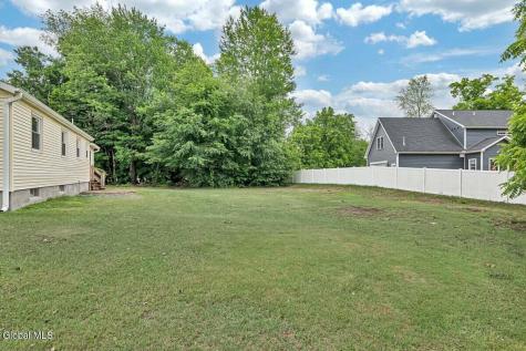 126 Guideboard Road Waterford NY 12188