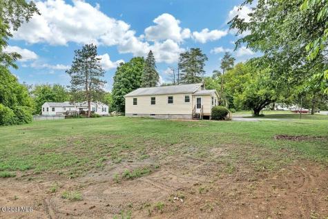 126 Guideboard Road Waterford NY 12188