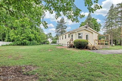 126 Guideboard Road Waterford NY 12188