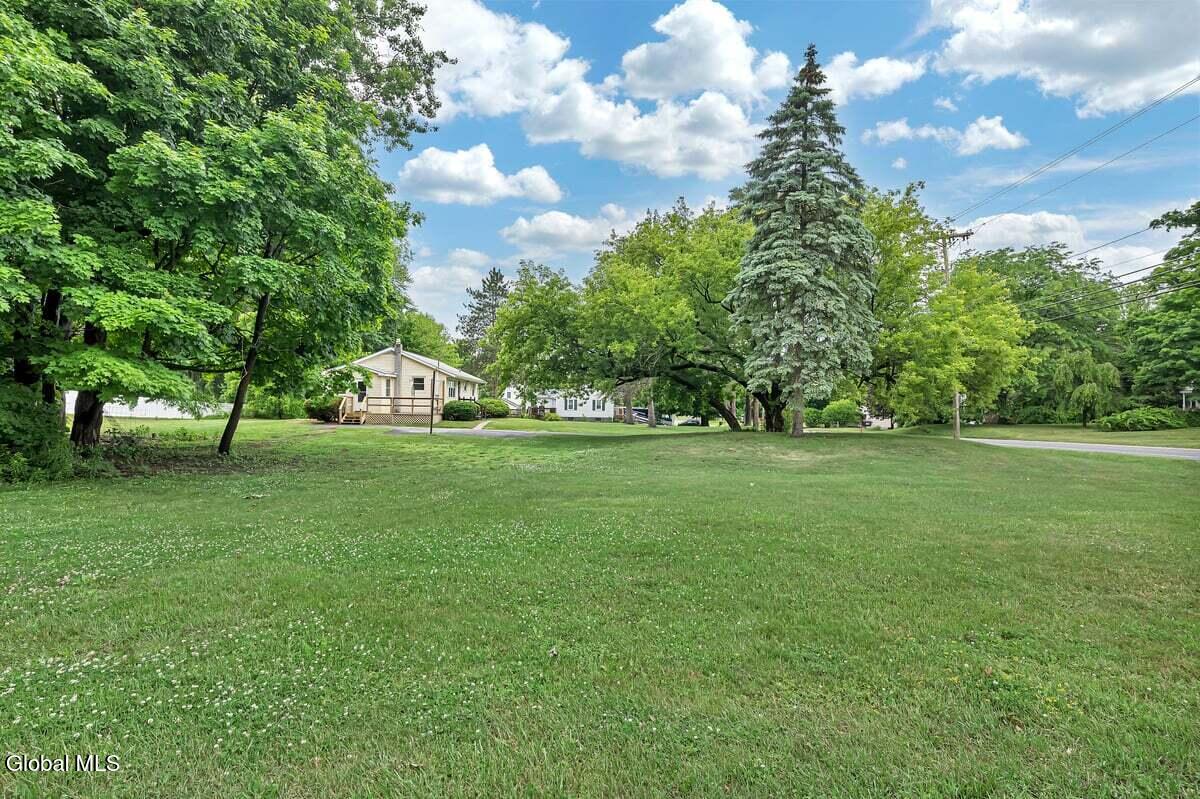 126 Guideboard Road Waterford NY 12188